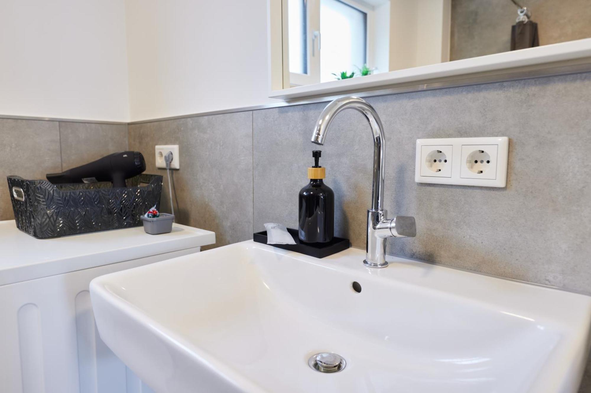 Homeme 2 I Zentral I Netflix I Kueche I Parkplatz I Kliniknah Bad Oeynhausen Esterno foto